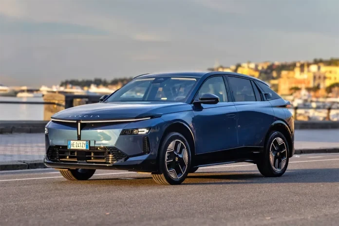 Lancia повністю розсекретила кросовер Gamma